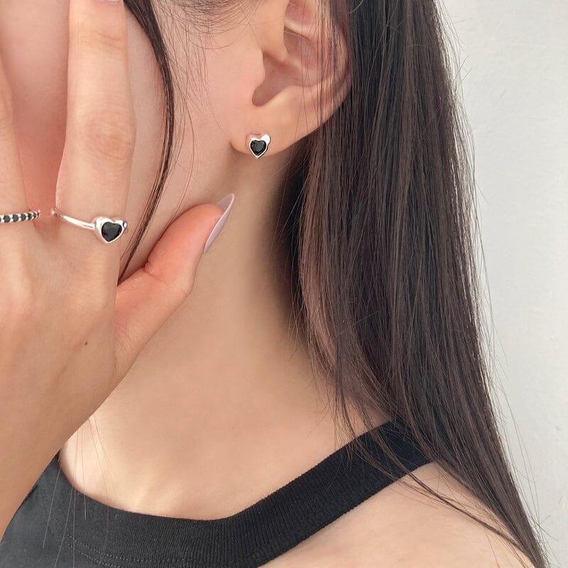 [925 Silver]ラフ ハート キュービック ピアス Earrings younglong-seoul 