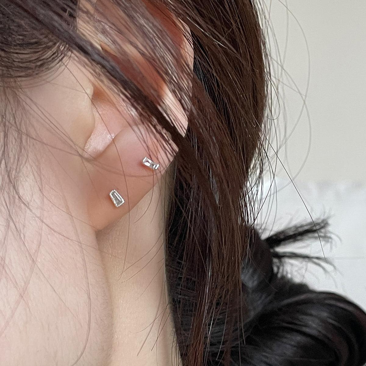 [925 Silver]シンプル四角キュービックピアス Earrings 10000won 