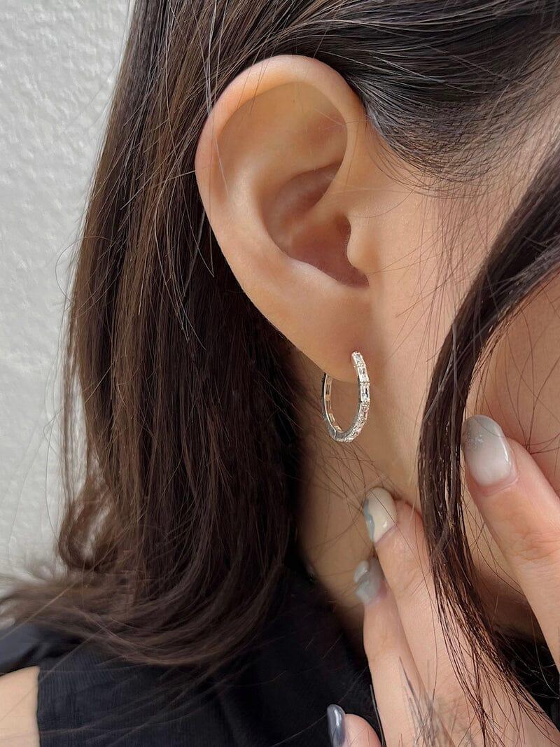 [925 Silver]スリム グラス キュービック リングピアス Earrings younglong-seoul 