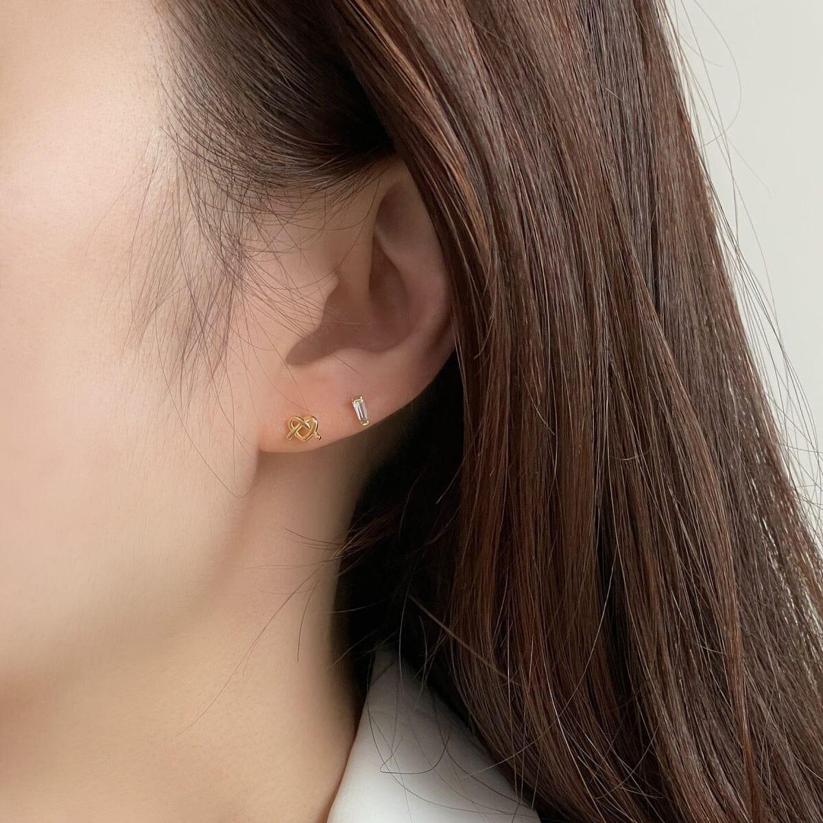 ミニハートプレッツェル ピアッシング Piercing 10000won 