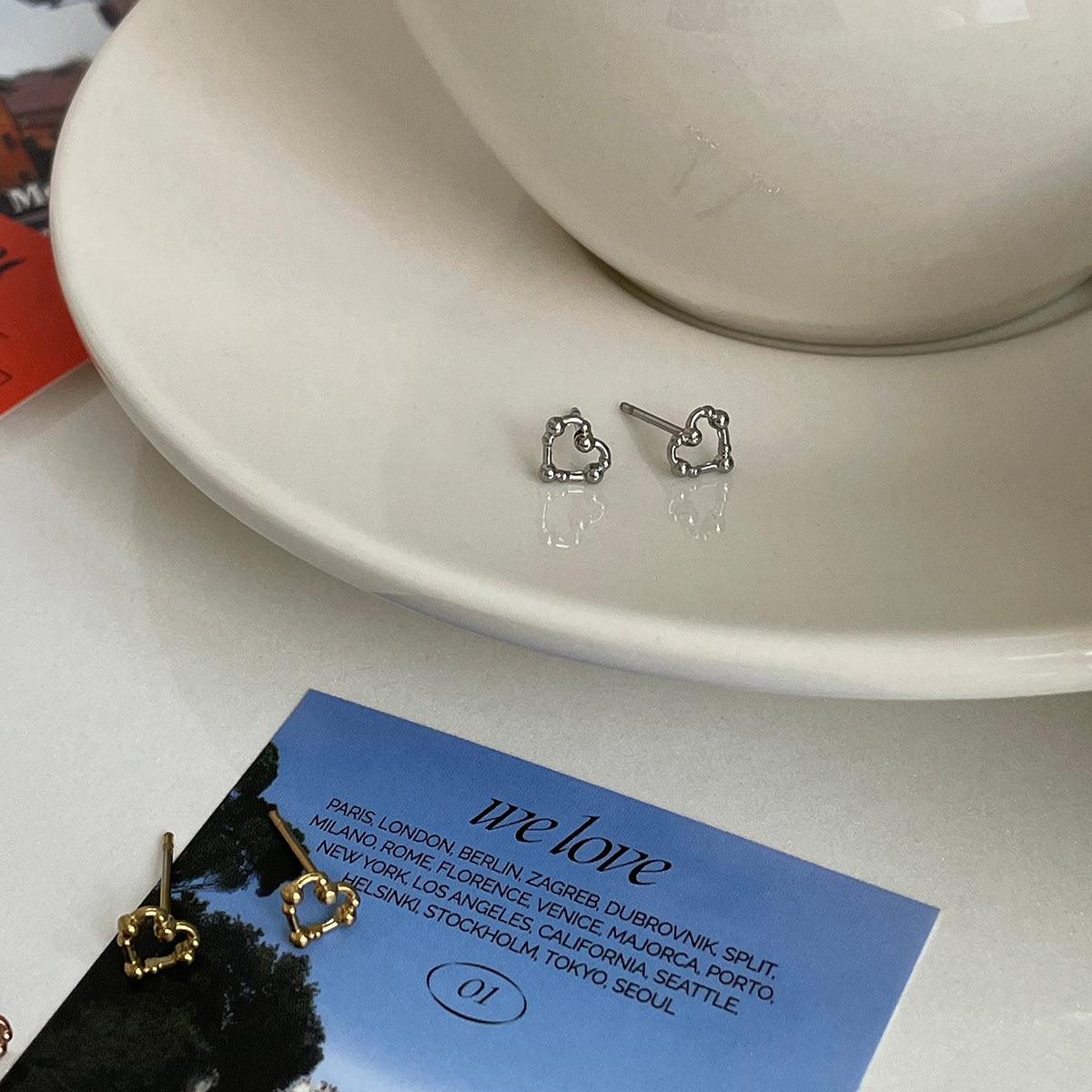 [サージカルスチール]ミニボールハートラインピアス Earrings 10000won 