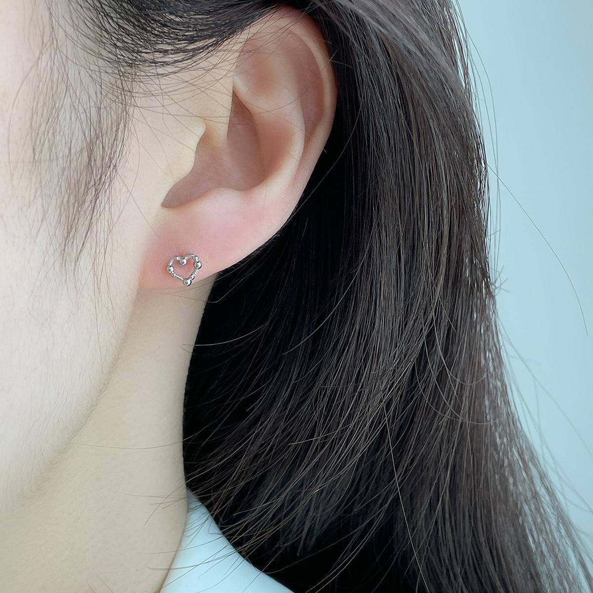 [サージカルスチール]ミニボールハートラインピアス Earrings 10000won 