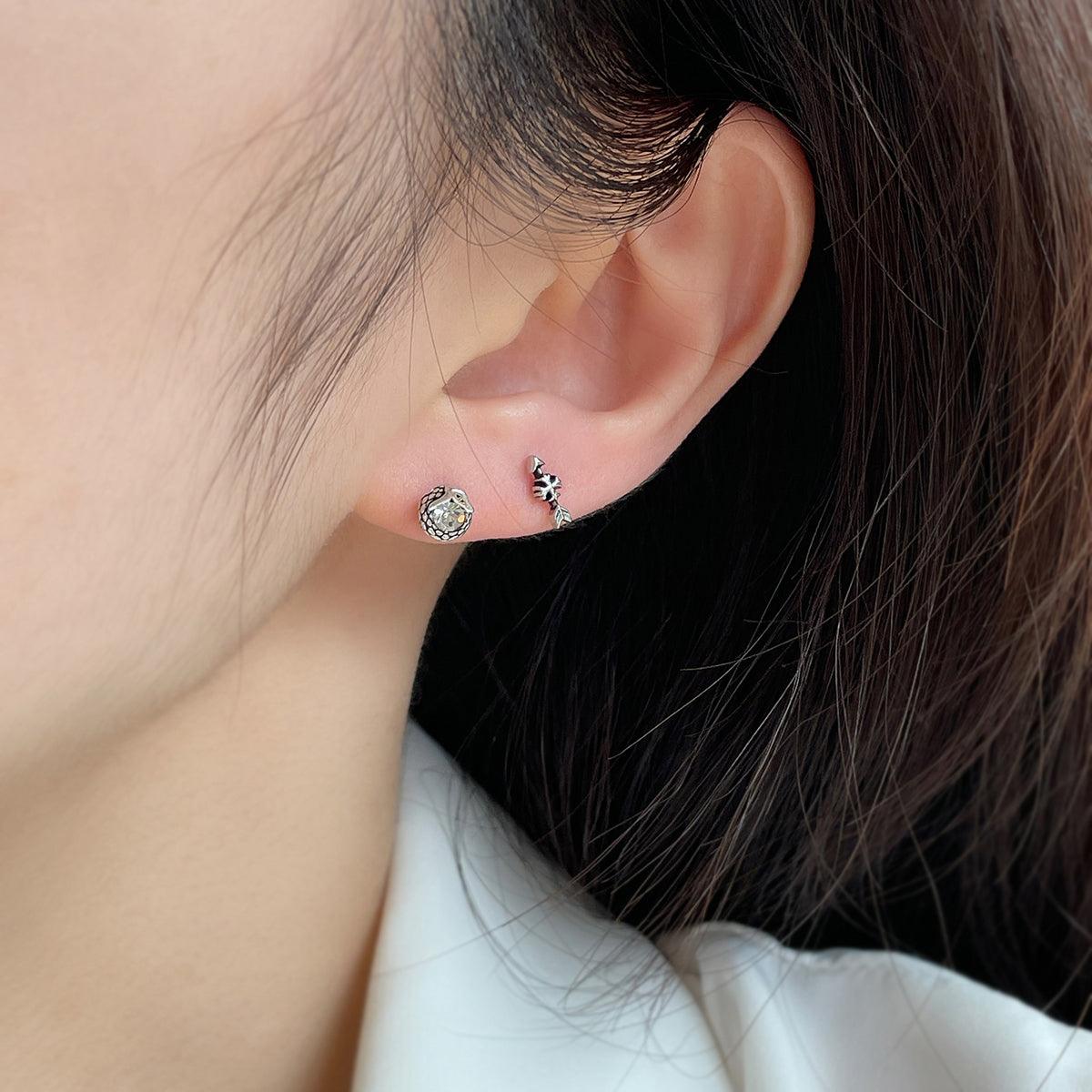 蛇キュービックピアッシング Piercing 10000won 